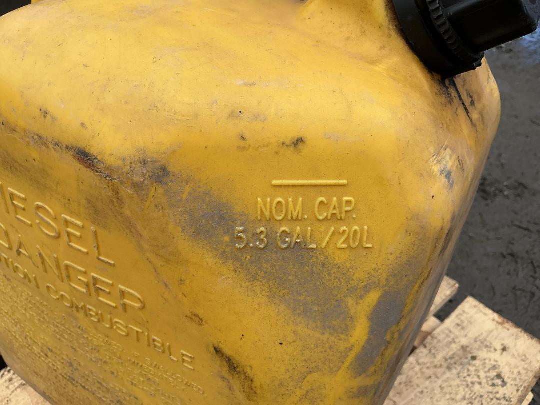 Photo '3' of Diesel Canister