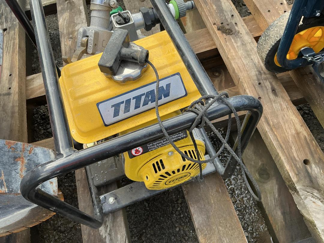 Photo '6' of Titan Trash Pump