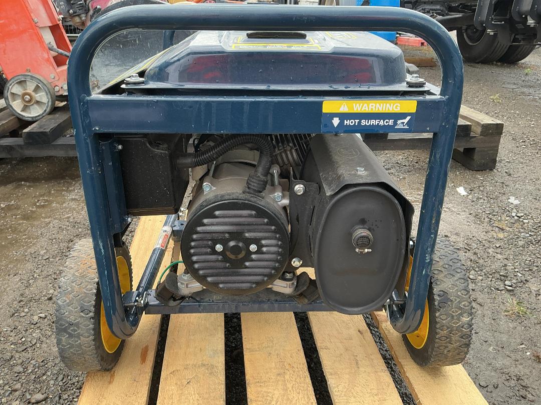 Photo '3' of Vyking Force 2.5kVA Petrol Generator