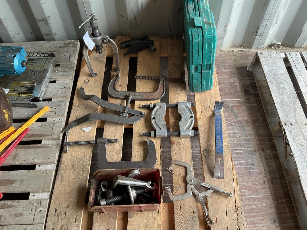 Photo '2' of Claw, Clamp and Pulley Tools and Accessories Photo '2' of Claw, Clamp and Pulley Tools and Accessories