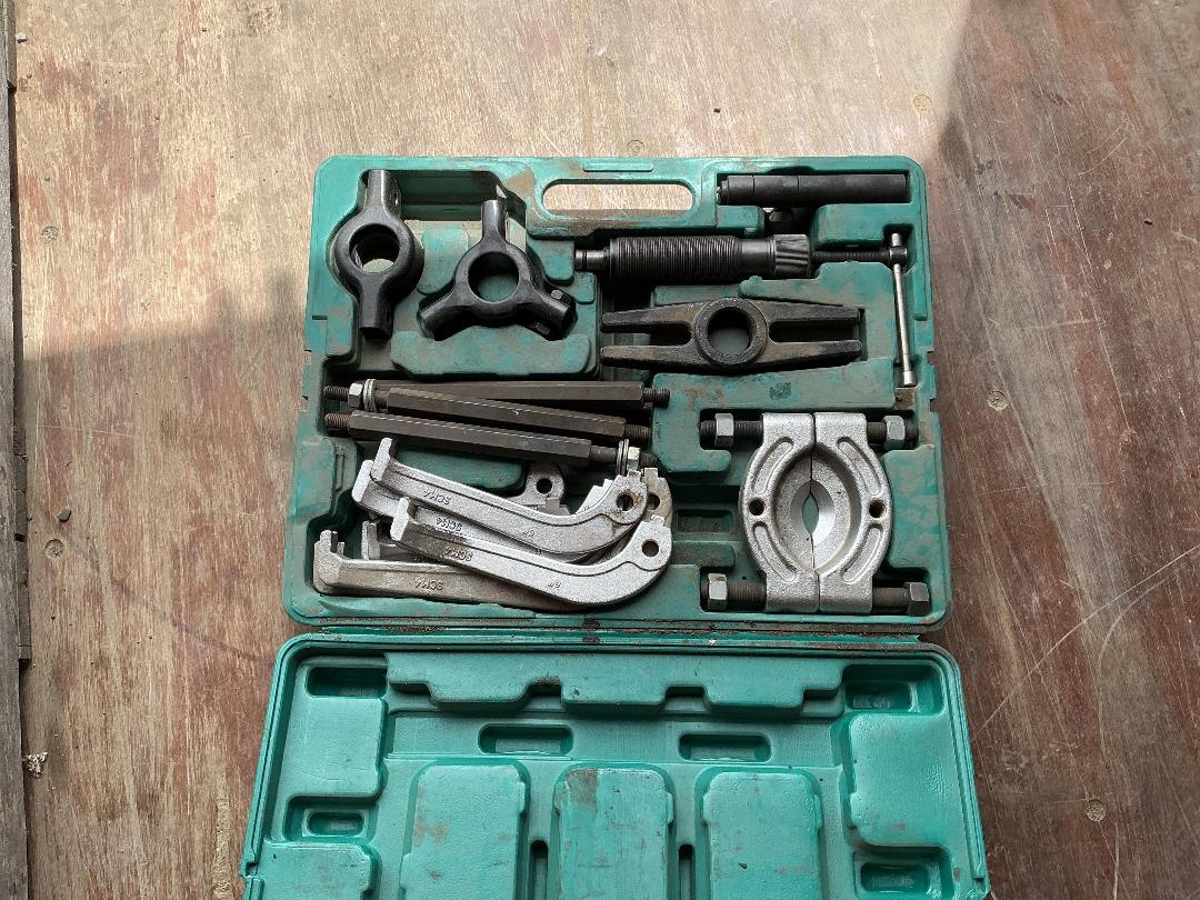 Photo '3' of Claw, Clamp and Pulley Tools and Accessories Photo '3' of Claw, Clamp and Pulley Tools and Accessories