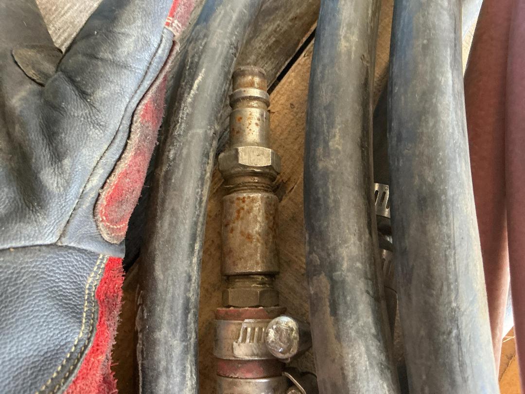 Photo '3' of 3x Miscellaneous Hoses Photo '3' of 3x Miscellaneous Hoses