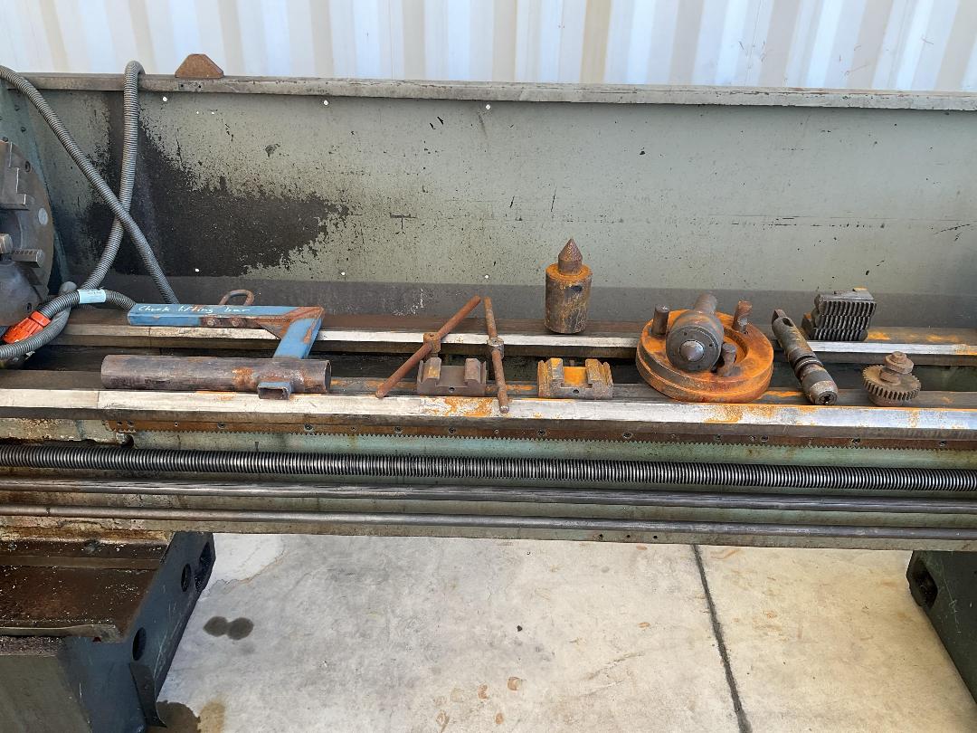 Photo '11' of Colchester mascot 1600 Lathe Photo '11' of Colchester mascot 1600 Lathe