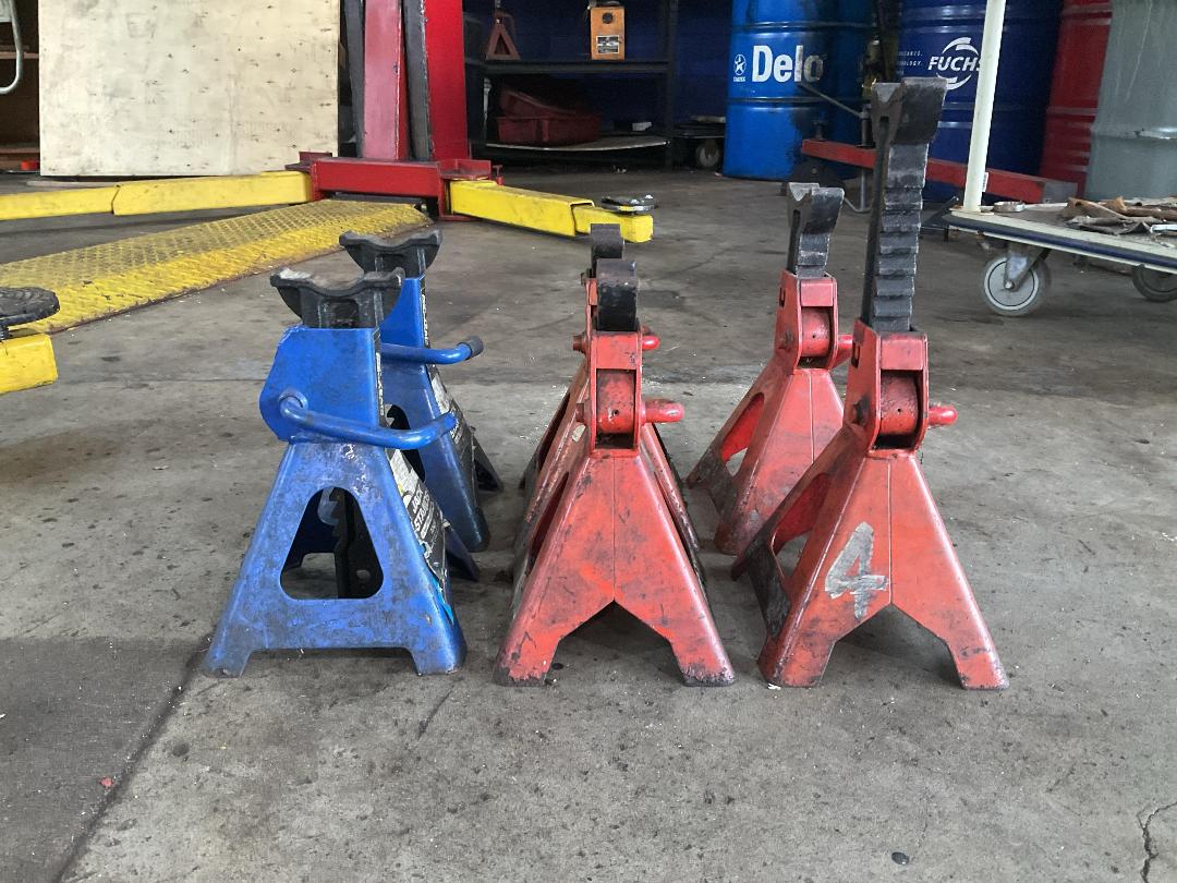 Photo '2' of 6x Jack Stands Photo '2' of 6x Jack Stands