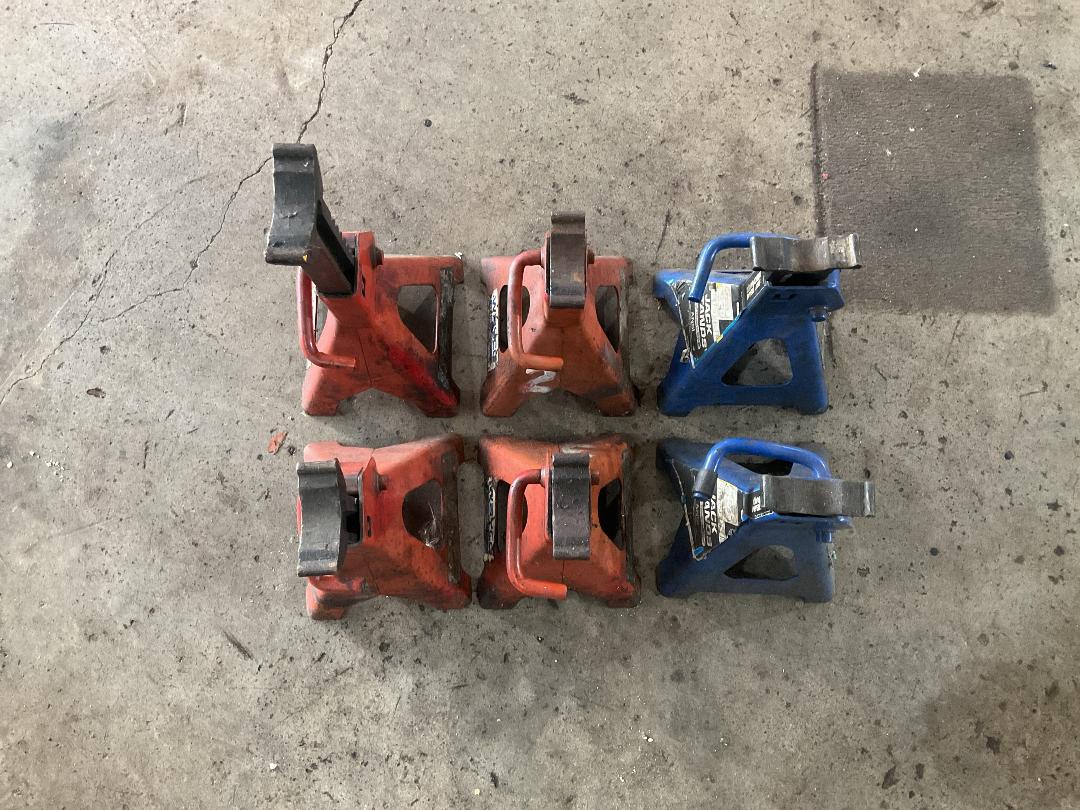 Photo '5' of 6x Jack Stands Photo '5' of 6x Jack Stands