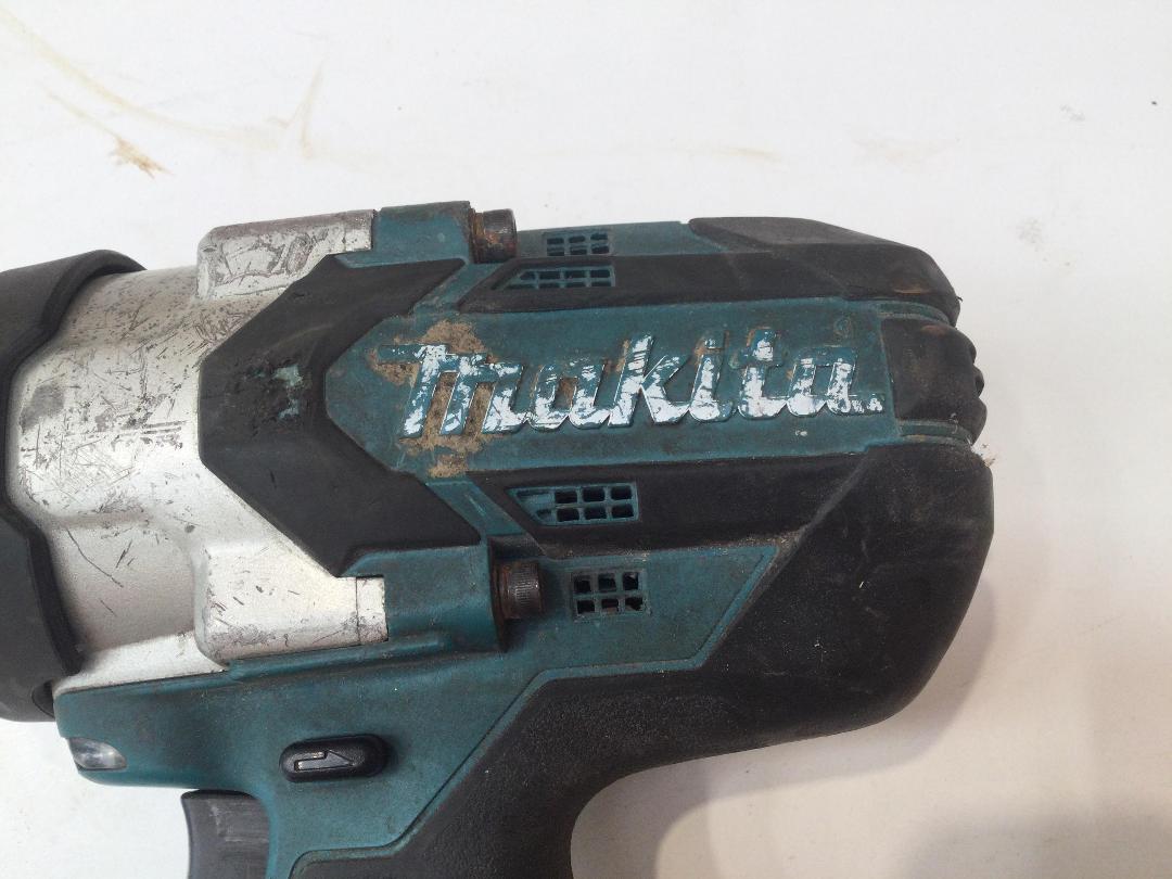 Photo '3' of Makita Compact Drill