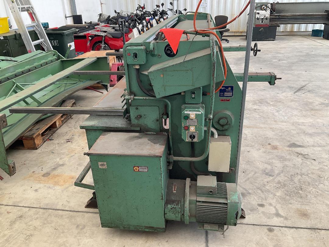 Photo '6' of Dye Industrial Guillotine Machine