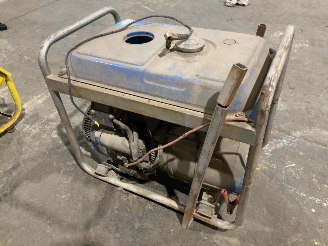 Photo '3' of Yamaha EF5000E generator