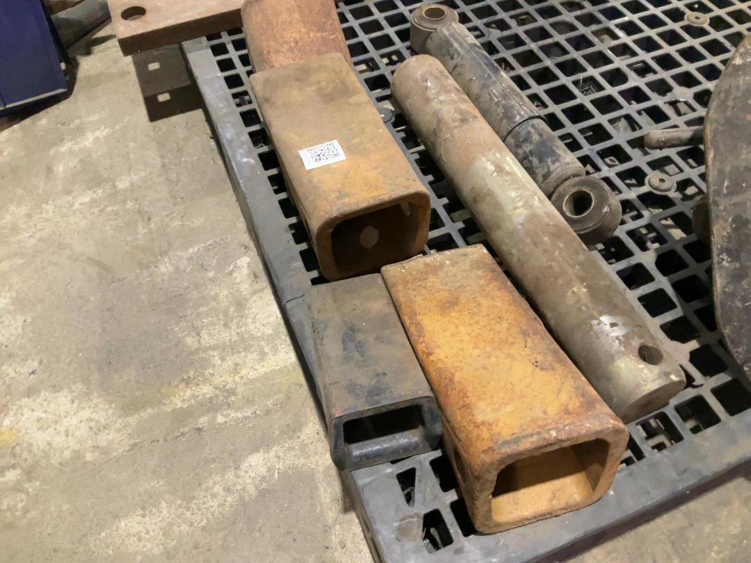 Photo '2' of Various parts