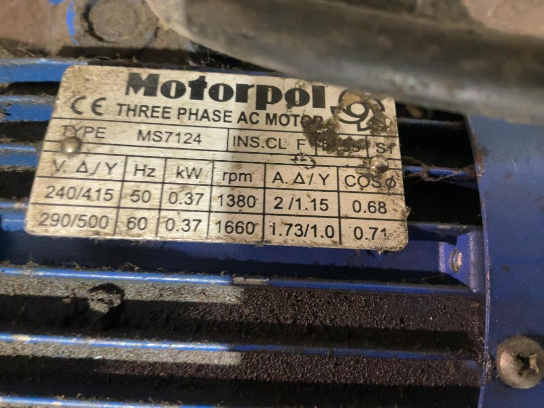 Photo '2' of Garage door motor and chain