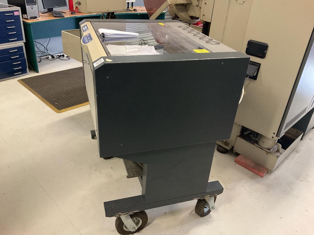 Photo '2' of Epilog Helix Laser cutter Photo '2' of Epilog Helix Laser cutter