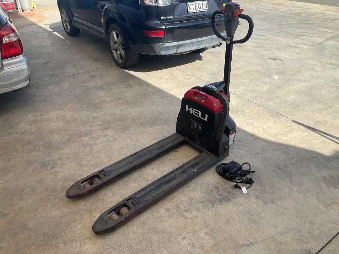 Photo '3' of Heli Electric Pallet Jack