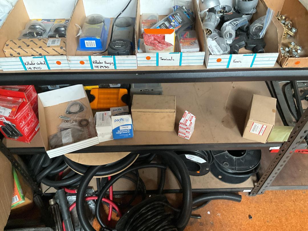 Photo '6' of 5 Tier Shelving Unit