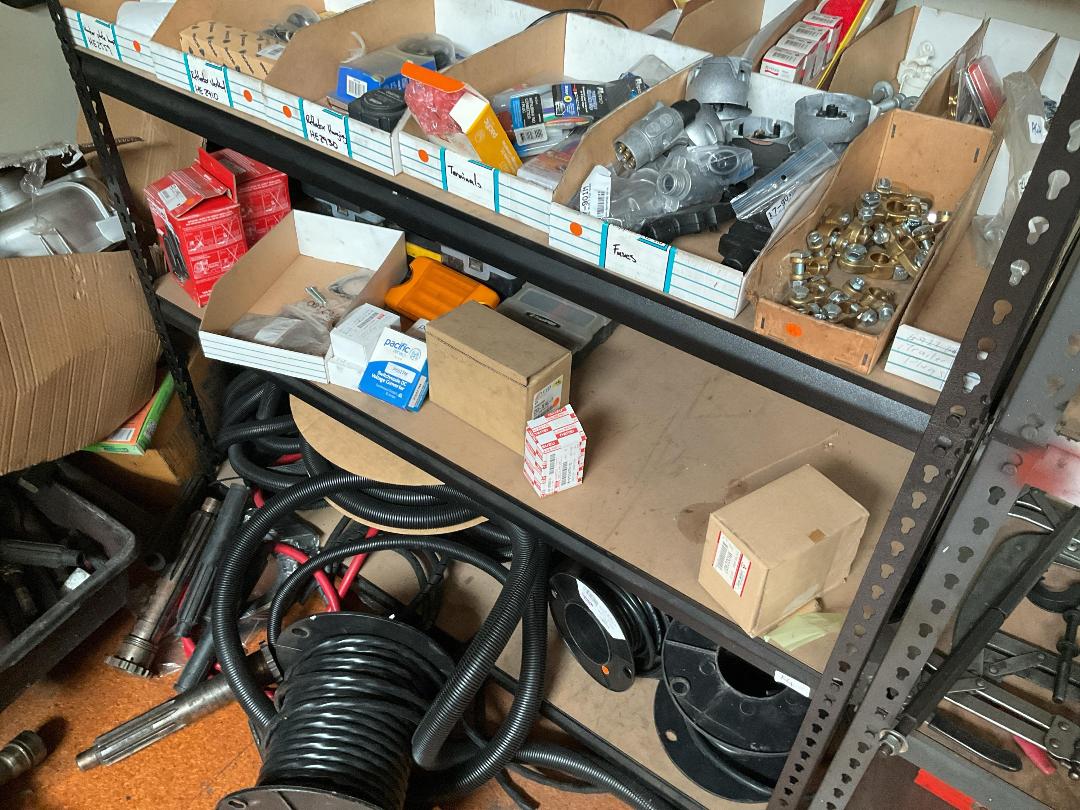 Photo '4' of 5 Tier Shelving Unit