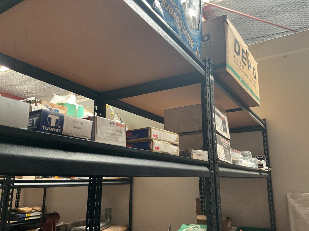 Photo '5' of 5 Tier Shelving Units (2x)