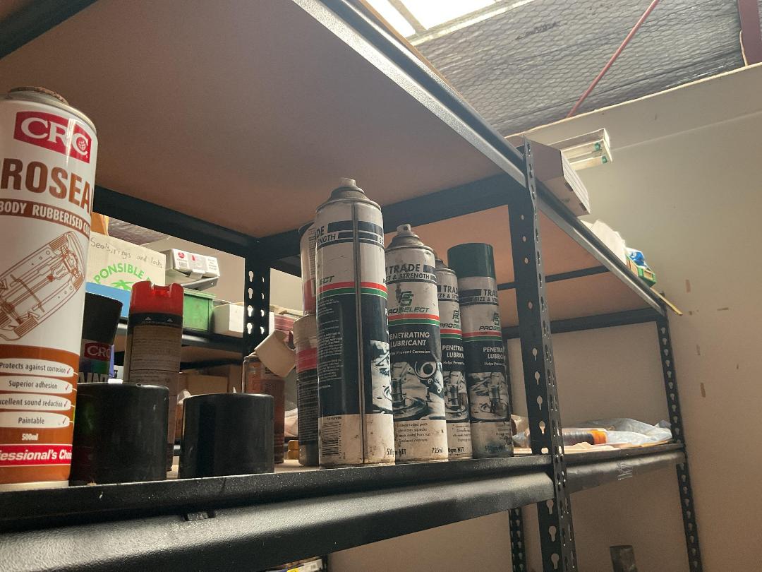 Photo '6' of 5 Tier Shelving Units (2x)