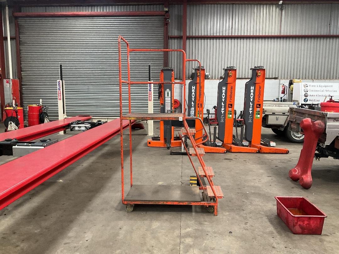 Photo '3' of Mobile Access Ladder Photo '3' of Mobile Access Ladder