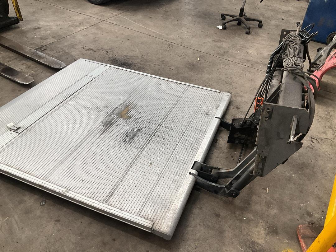 Photo '4' of Heavy Duty Hydraulic Platform