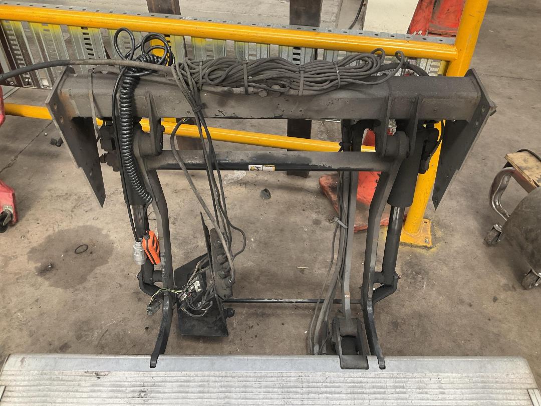 Photo '2' of Heavy Duty Hydraulic Platform