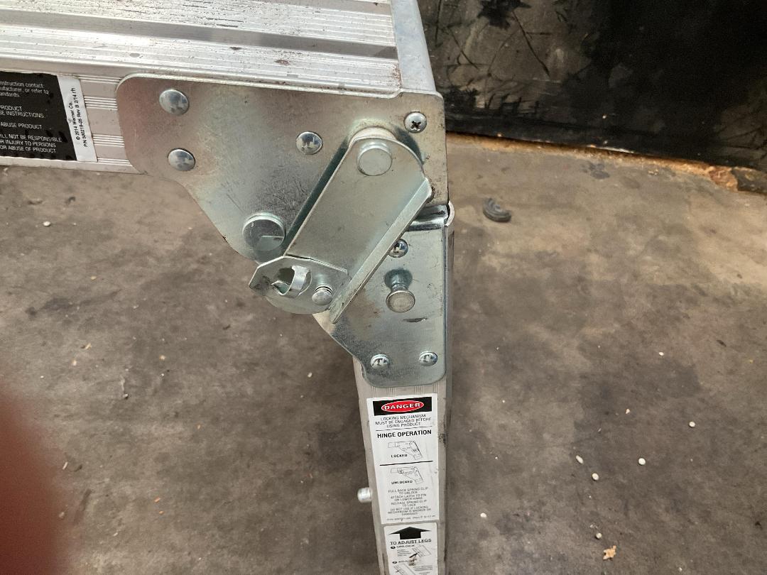 Photo '3' of 2 Step Workshop Platform