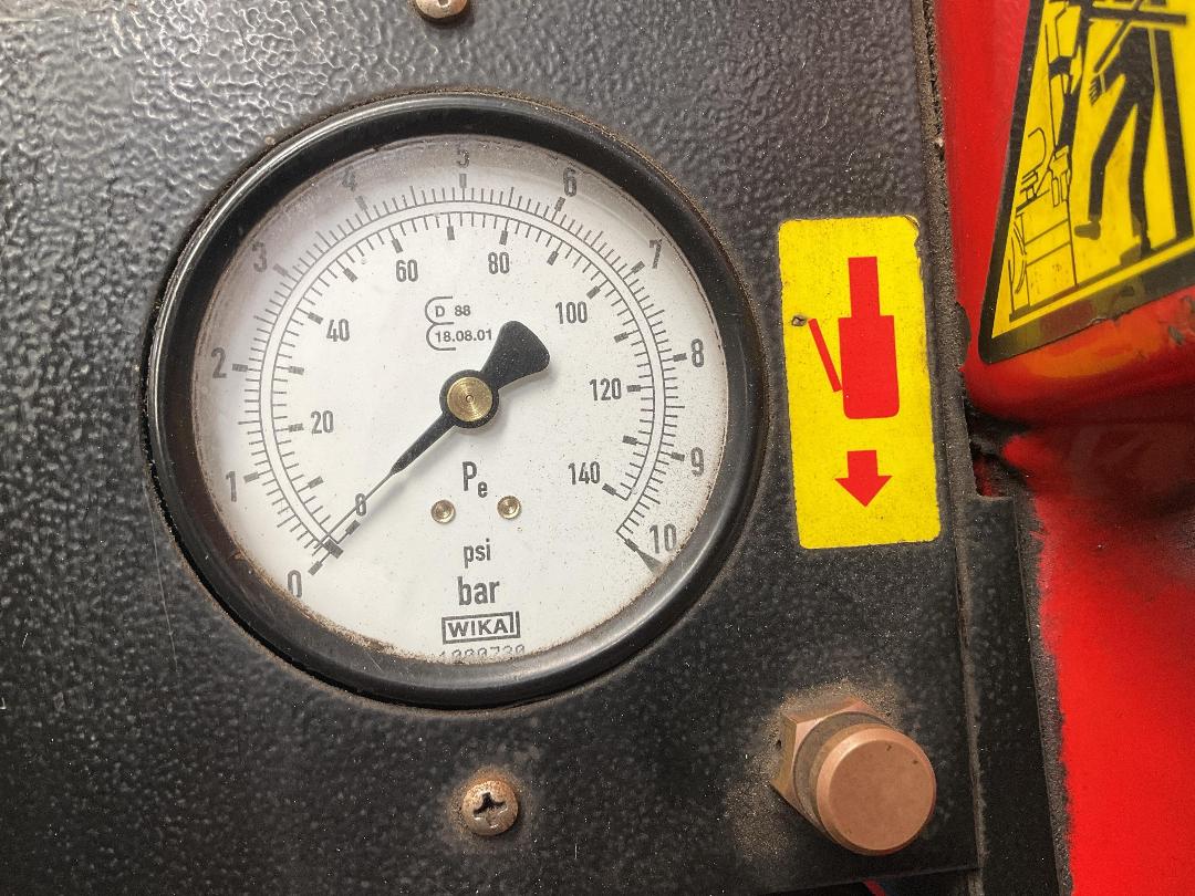 Photo '7' of Tire Changing Machine