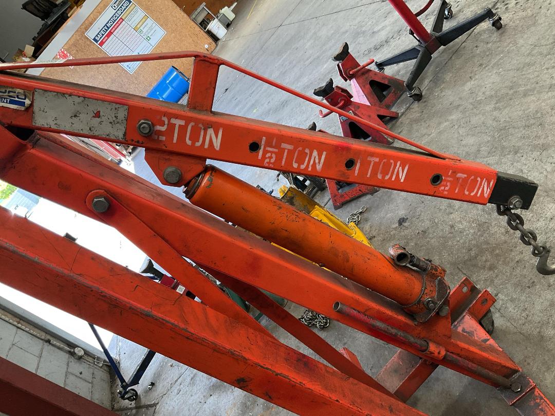 Photo '2' of 8T Ram Jack Photo '2' of 8T Ram Jack