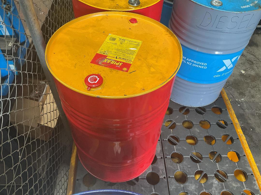 Photo '4' of Drum of Shell Spirax Axle Oil S2 A 80W-90