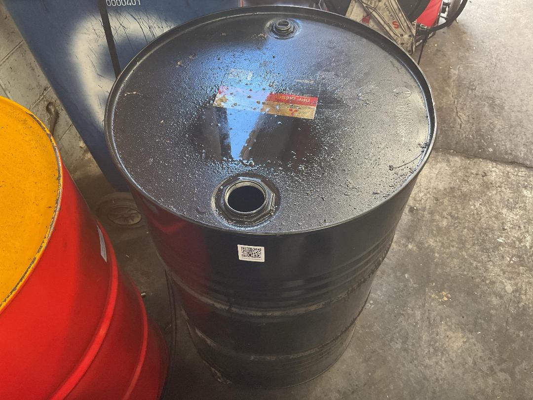 Photo '4' of DPF Diesel 5W-30 Engine Oil Drum 205L Photo '4' of DPF Diesel 5W-30 Engine Oil Drum 205L