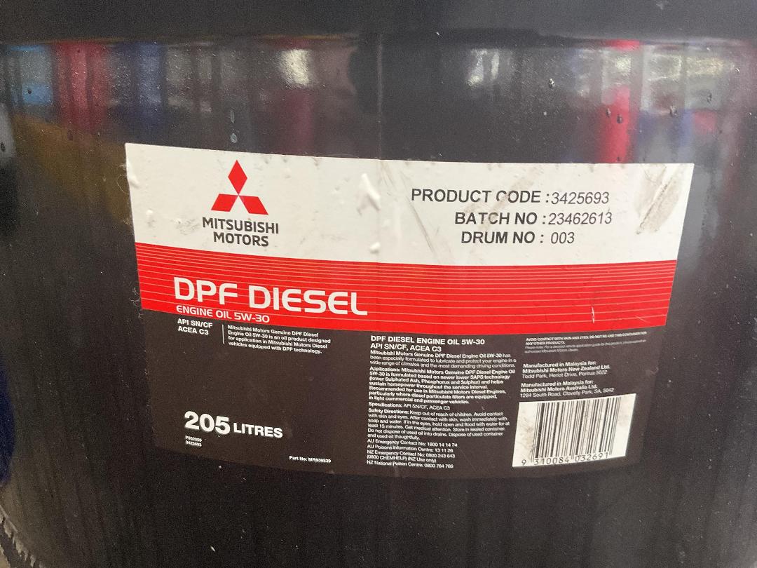 Photo '3' of DPF Diesel 5W-30 Engine Oil Drum 205L Photo '3' of DPF Diesel 5W-30 Engine Oil Drum 205L