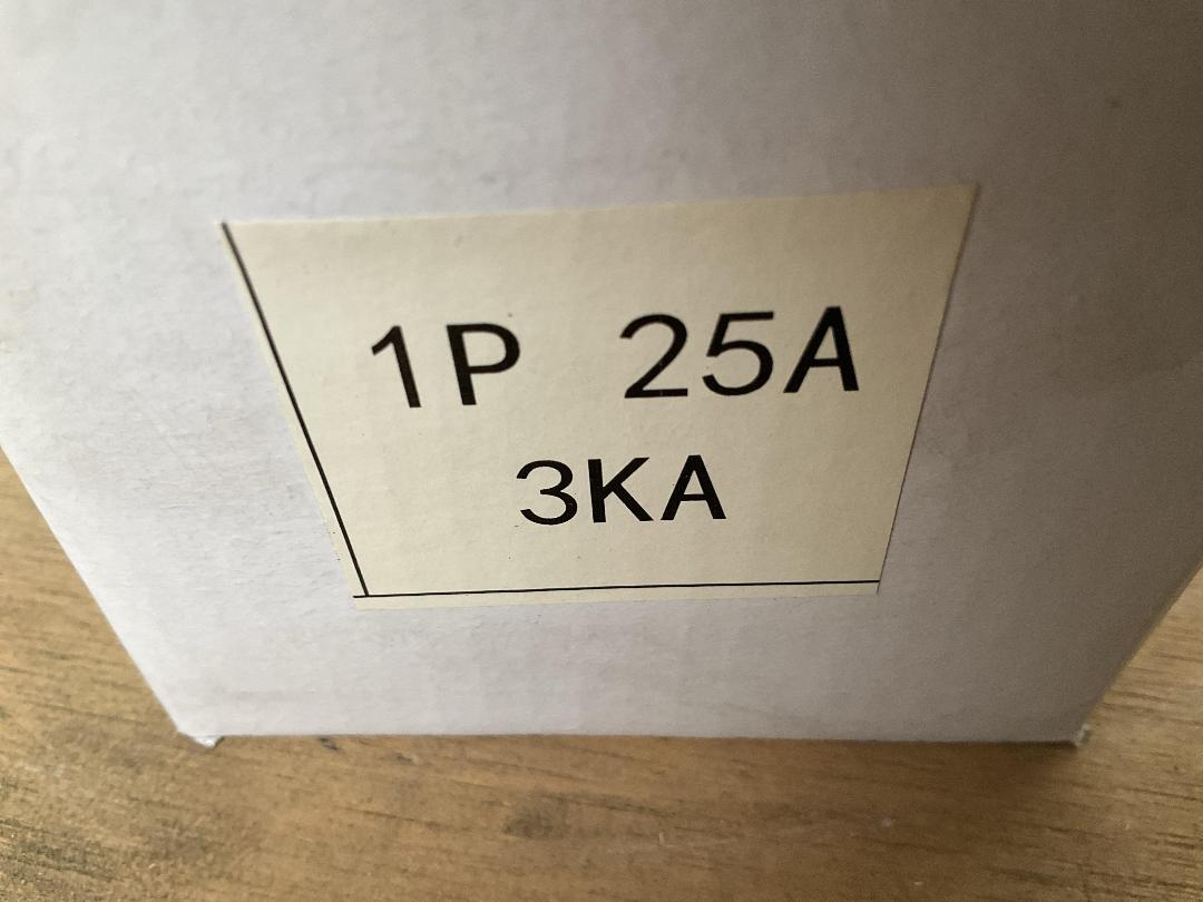 Photo '5' of 12x MCB Circuit Breakers 25A Half Pole