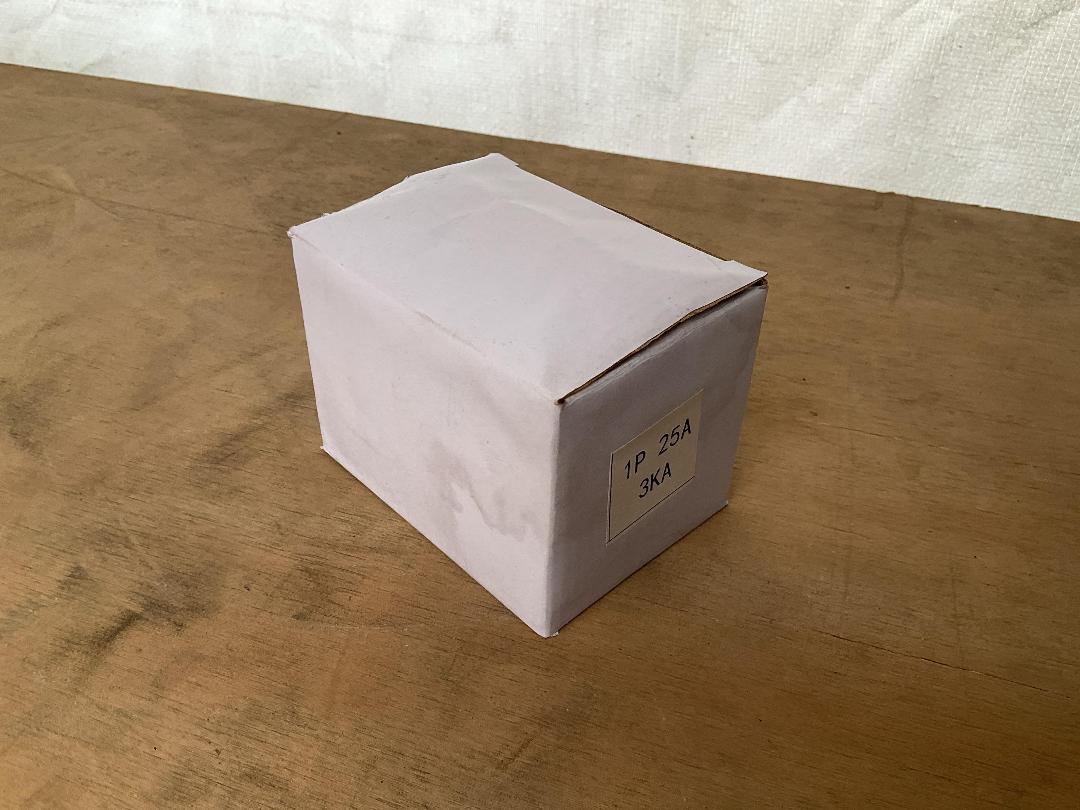 Photo '4' of 12x MCB Circuit Breakers 25A Half Pole