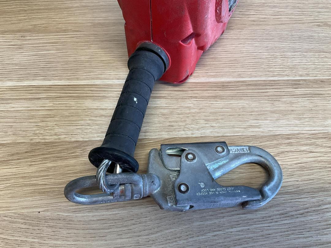 Photo '3' of Self-Retracting Lifeline