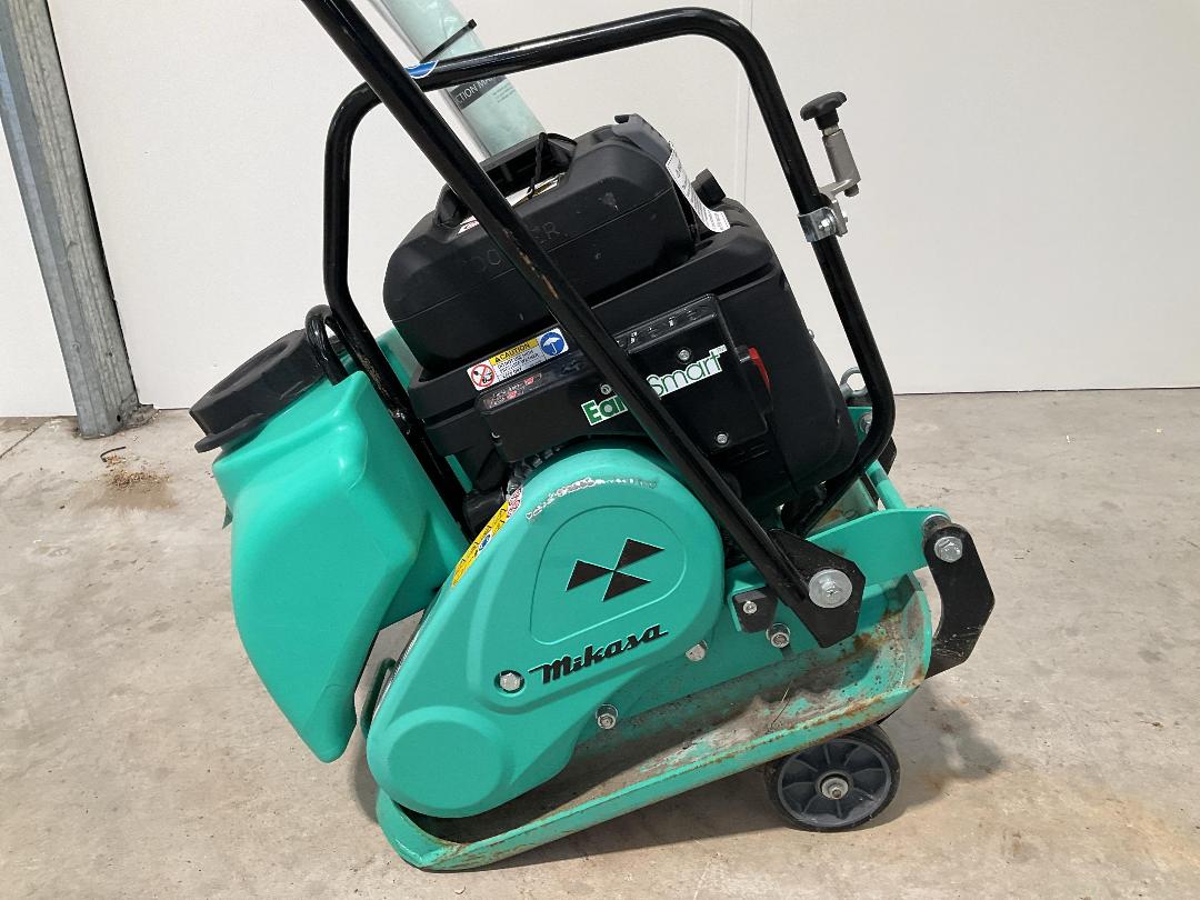 Photo '10' of Mikasa MVC-e60VAS plate compactor