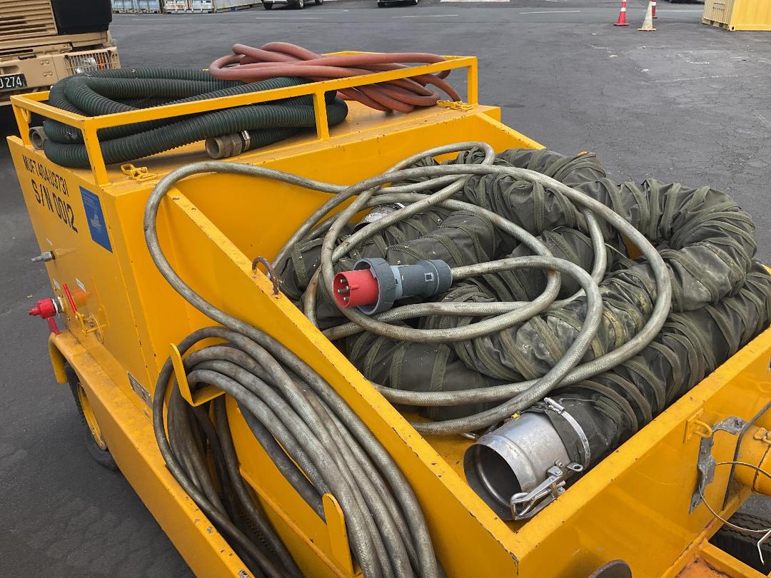 Photo '4' of Universal Fuel Tank Repair Trolley