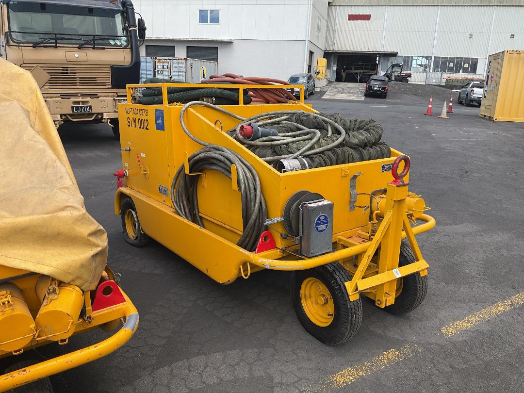 Photo '3' of Universal Fuel Tank Repair Trolley