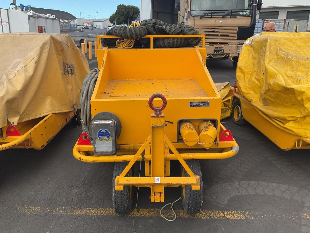 Photo '2' of Universal Fuel Tank Repair Trolley