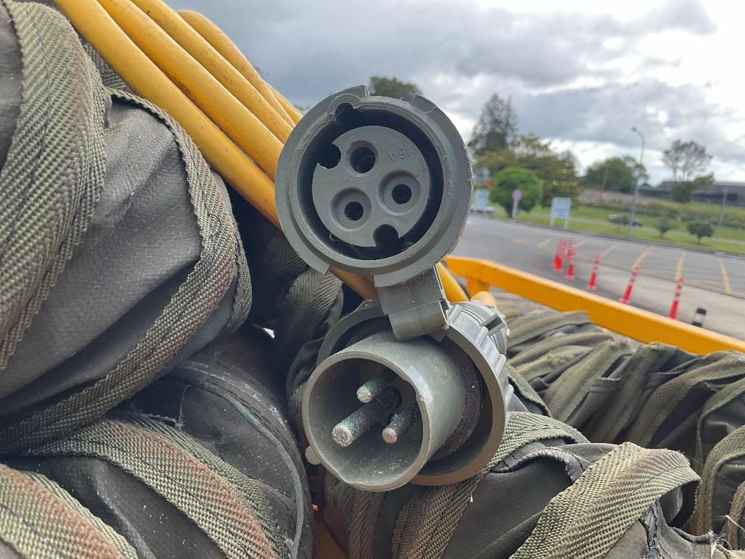 Photo '12' of Universal Fuel Tank Repair Trolley