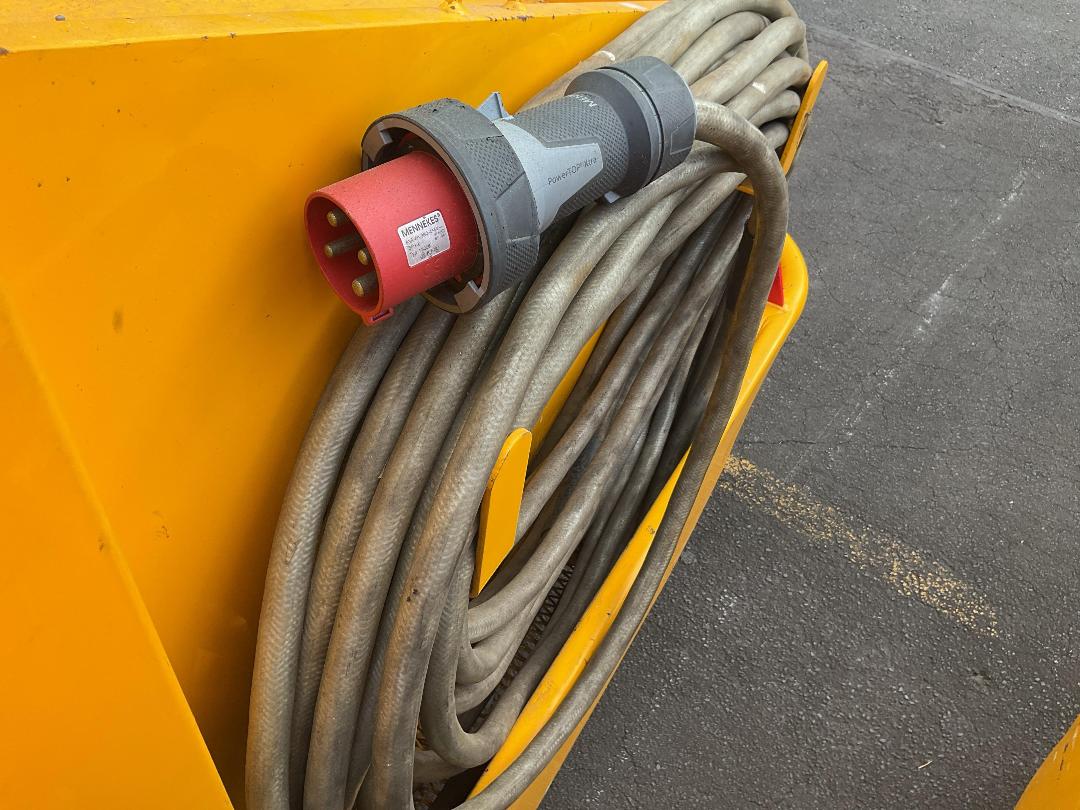 Photo '13' of Universal Fuel Tank Repair Trolley