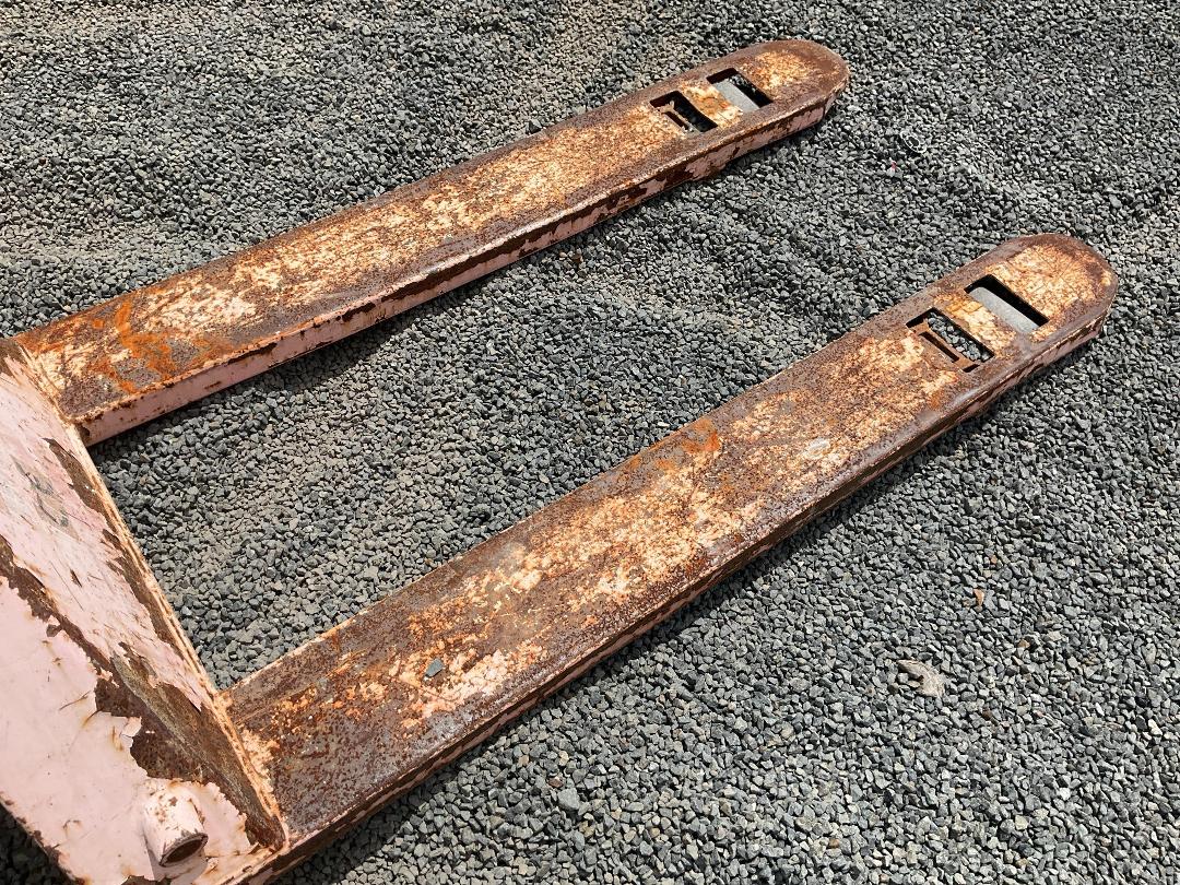 Photo '4' of 2500KG Pallet Jack