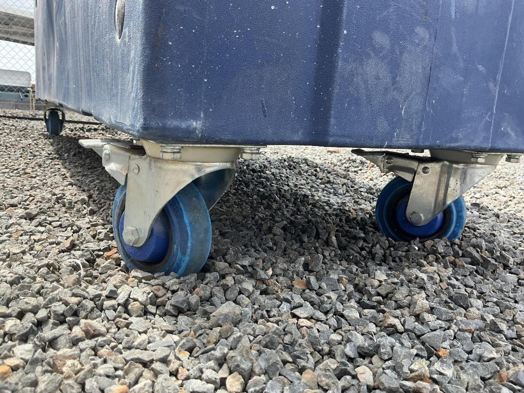 Photo '6' of Makinex Mobile Charge Pod