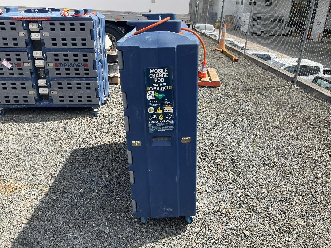 Photo '3' of Makinex Mobile Charge Pod