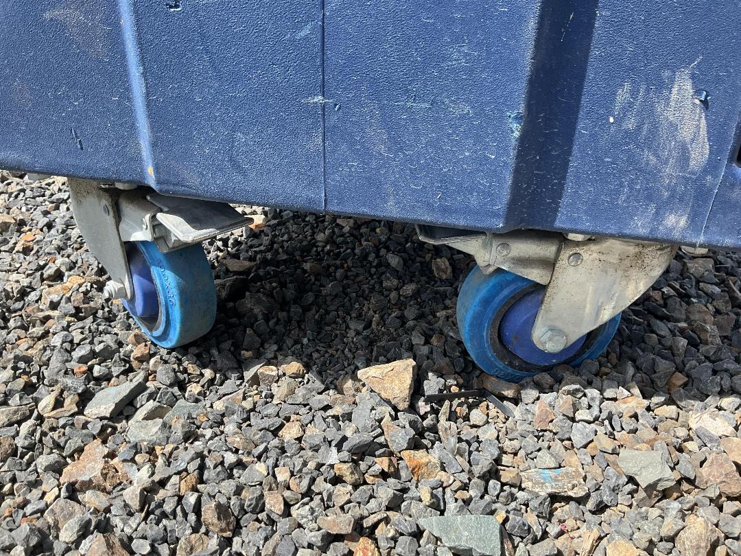 Photo '7' of Makinex Mobile Charge Pod