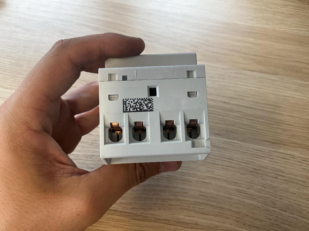 Photo '5' of 1x ABB ESB63-31N-06 Installation Contactor - 63A 4 Pole Photo '5' of 1x ABB ESB63-31N-06 Installation Contactor - 63A 4 Pole