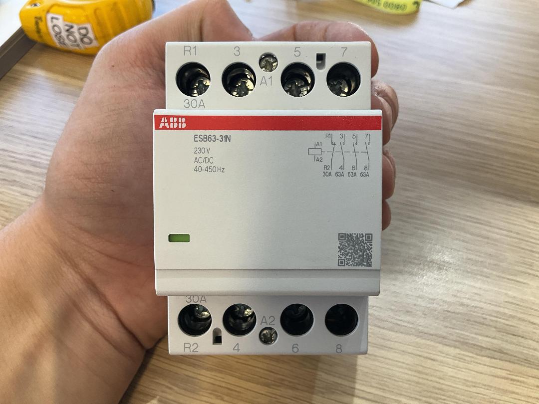 Photo '3' of 1x ABB ESB63-31N-06 Installation Contactor - 63A 4 Pole