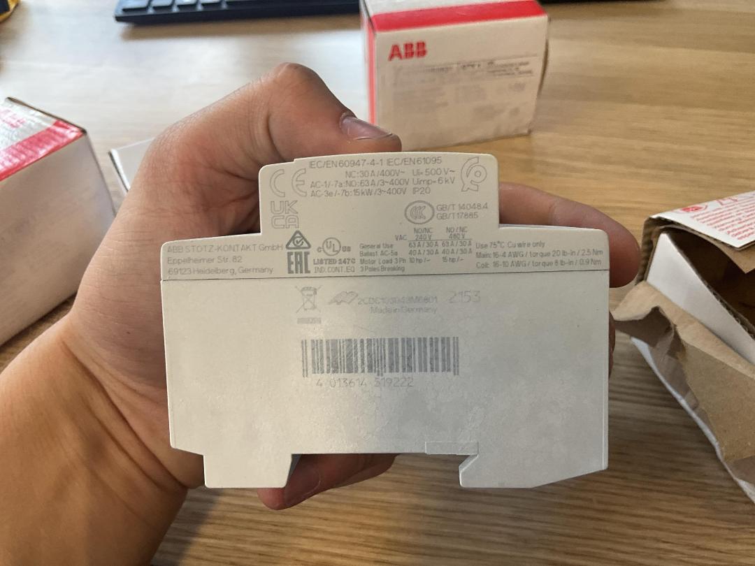 Photo '6' of 4x ABB ESB63-31N-06 Installation Contactor - 63A 4 Pole (Water Exposed)