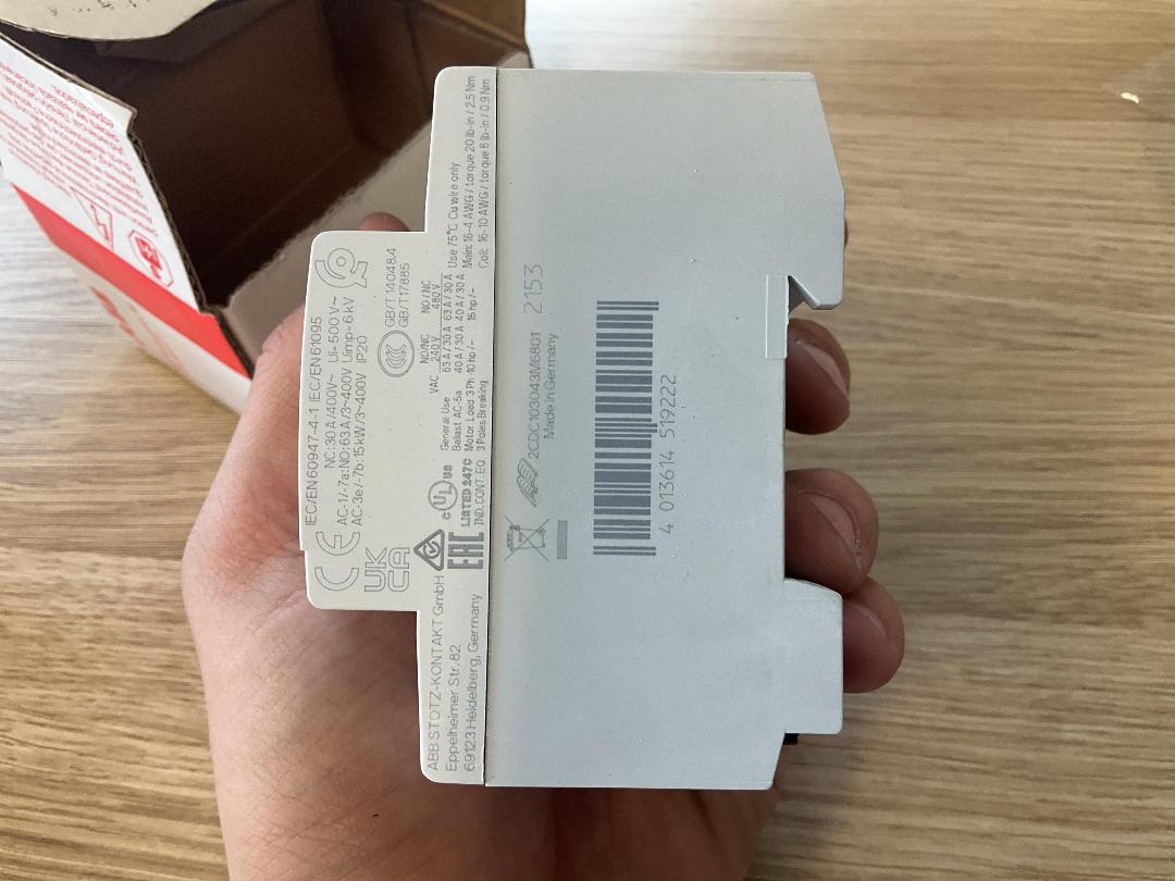 Photo '4' of 1x ABB ESB63-31N-06 Installation Contactor - 63A 4 Pole (Water Exposed)