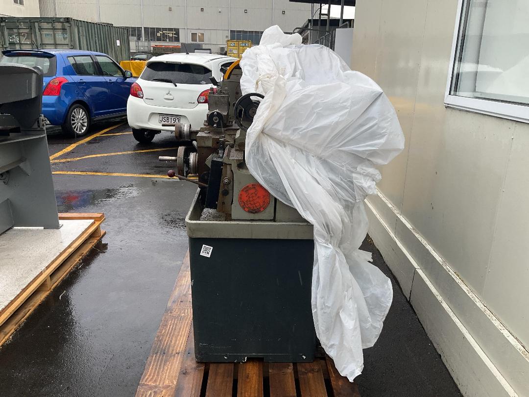 Photo '3' of Colchester Student 300 Lathe