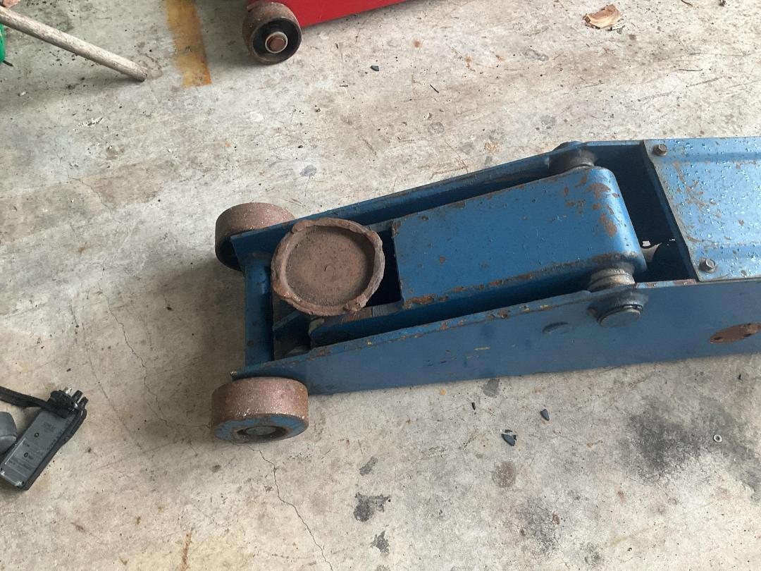 Photo '2' of AC Hydraulics 10t Jack