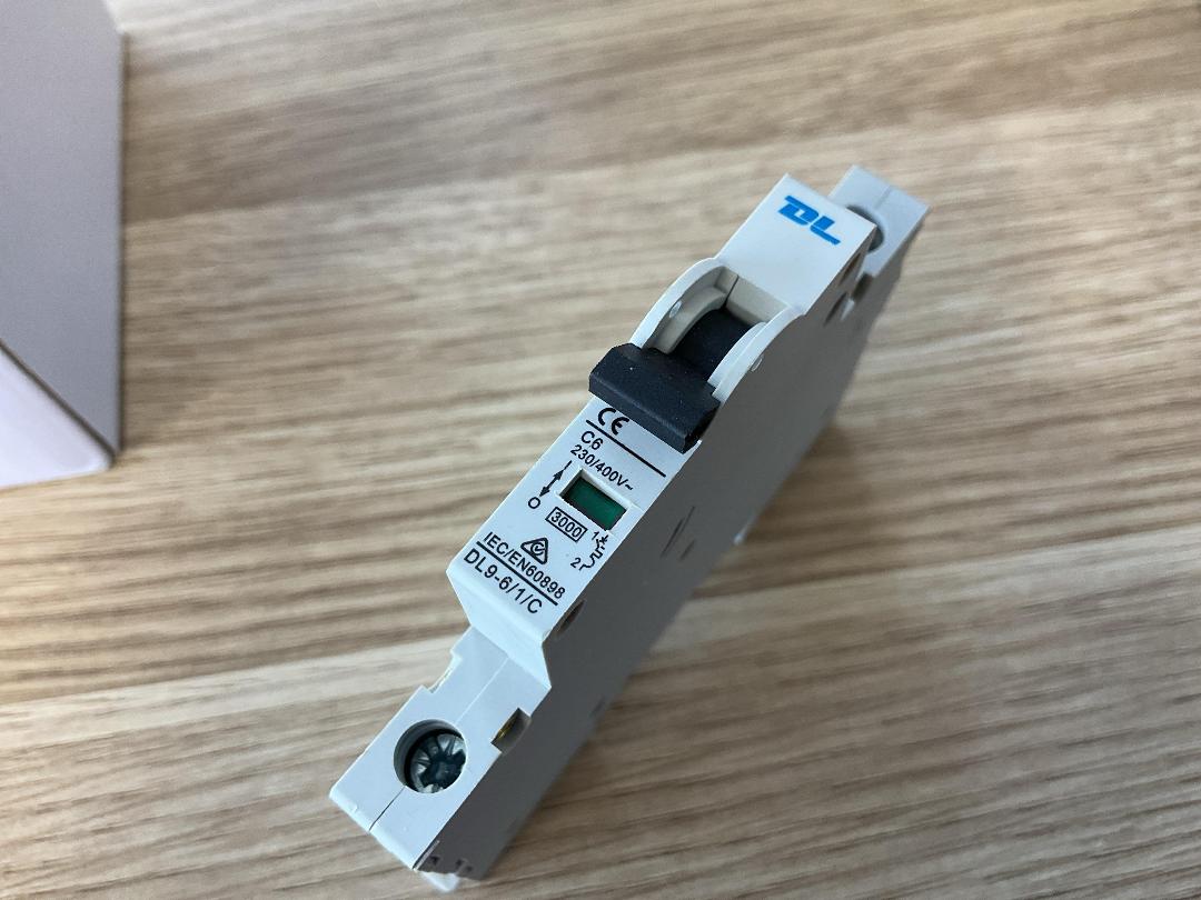 Photo '3' of 12x MCB Circuit Breakers 6A Half Pole