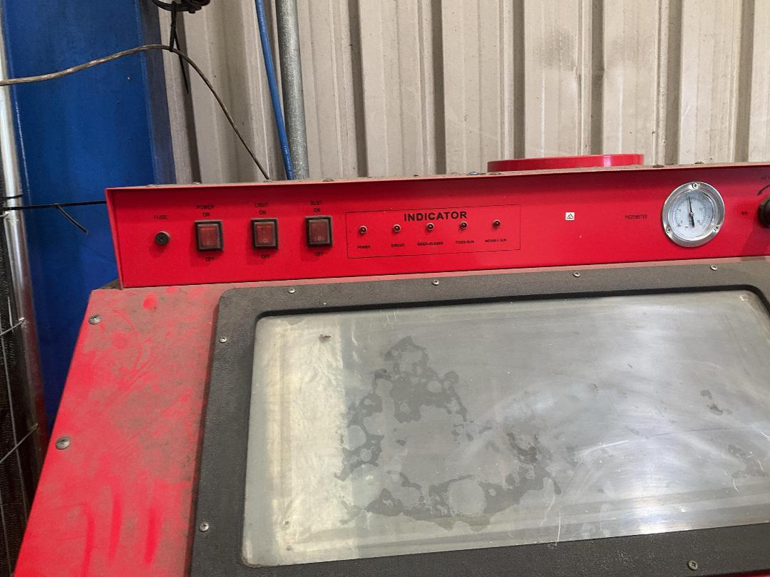 Photo '3' of Hafco Metalmaster Sandblast unit